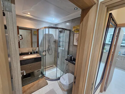 1 Bedroom Apartment in The Bay