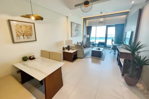1 Bedroom Apartment in The Bay