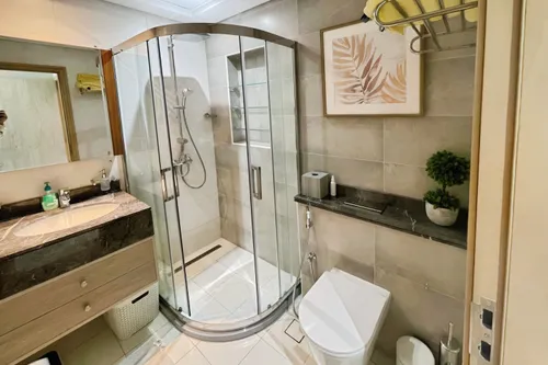 1 Bedroom Apartment in The Bay