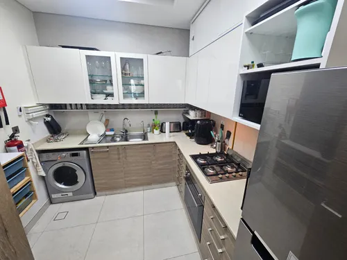 1 Bedroom Apartment in The Bay