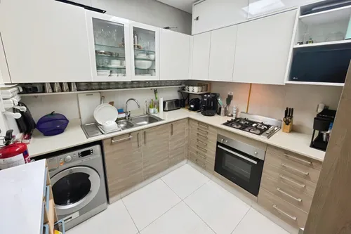 1 Bedroom Apartment in The Bay