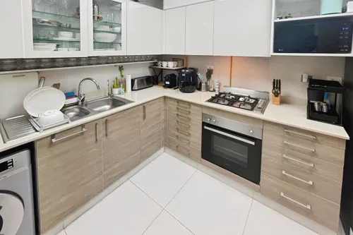 1 Bedroom Apartment in The Bay