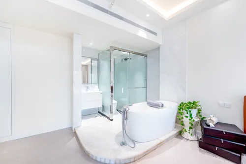2 Bedrooms Apartment in The Residences at Business Central