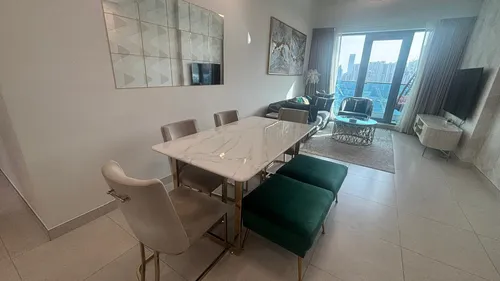 Luxurious Furniture | Canal View | Large Layout