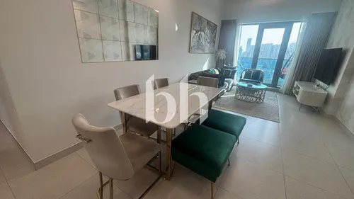 Luxurious Furniture | Canal View | Large Layout