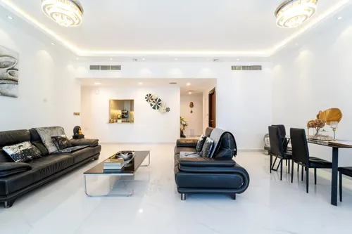 2 Bedrooms Apartment in Executive Tower M
