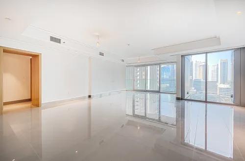 3 Bedrooms Apartment in Opera Grand