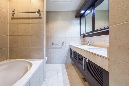 3 Bedrooms Apartment in The Residences 8