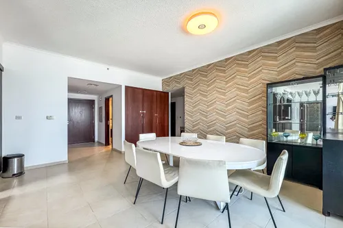 3 Bedrooms Apartment in The Residences 8