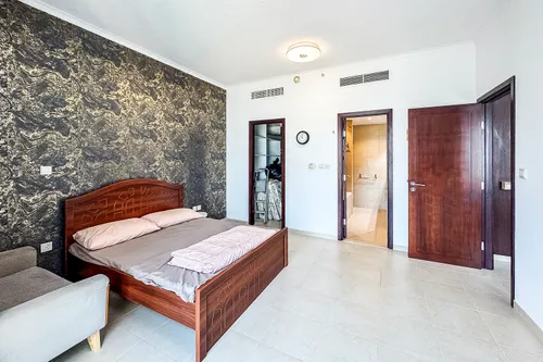 3 Bedrooms Apartment in The Residences 8