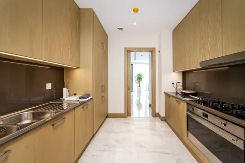 5 Bedrooms Apartment in Opera Grand