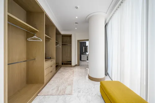 5 Bedrooms Apartment in Opera Grand