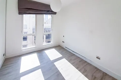 2 Bedrooms Apartment in Reehan 3