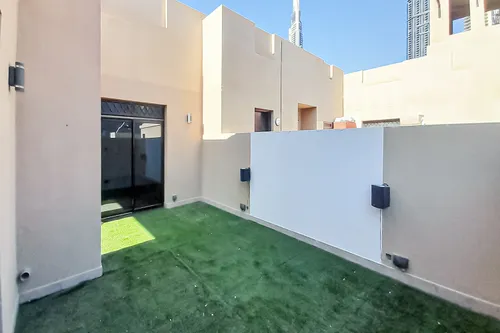 2 Bedrooms Apartment in Reehan 3