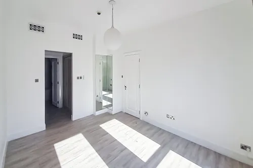 2 Bedrooms Apartment in Reehan 3