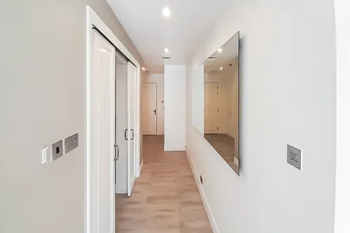 2 Bedrooms Apartment in Reehan 3