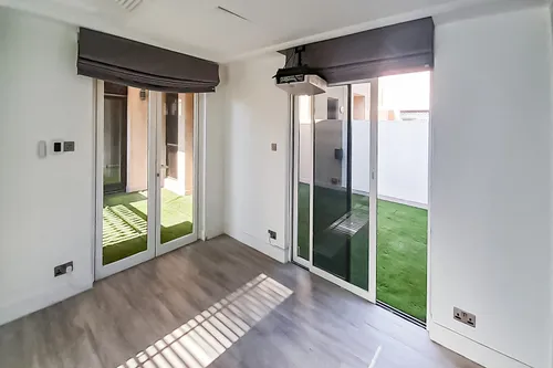 2 Bedrooms Apartment in Reehan 3