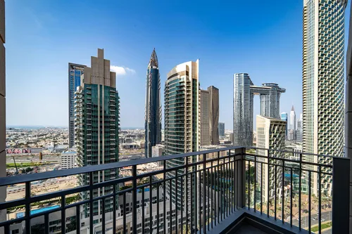 2 Bedrooms Apartment in Standpoint Tower 1
