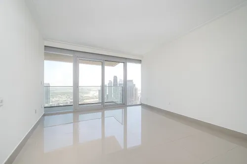 3 Bedrooms Apartment in Opera Grand
