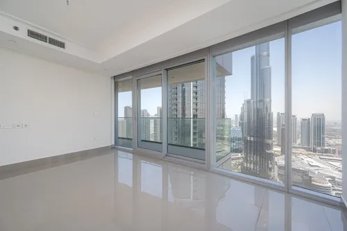 3 Bedrooms Apartment in Opera Grand