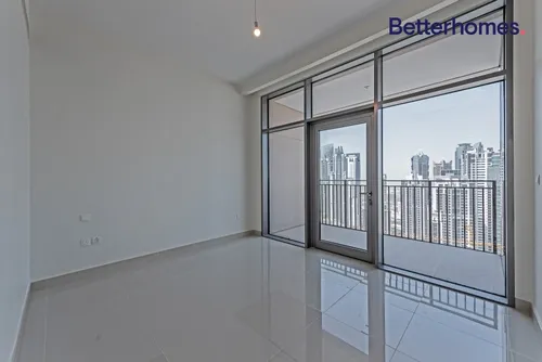 2 Bedrooms Apartment in Boulevard Crescent Tower 1