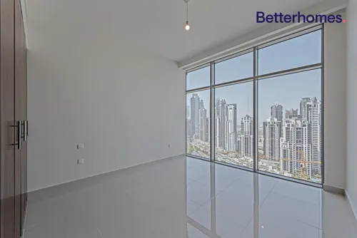 2 Bedrooms Apartment in Boulevard Crescent Tower 1