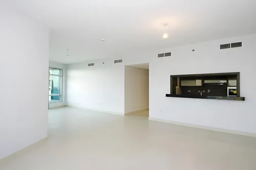 Boulevard view | Well maintained | Prime location