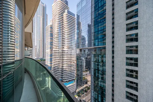 2 Bedrooms Apartment in Upper Crest