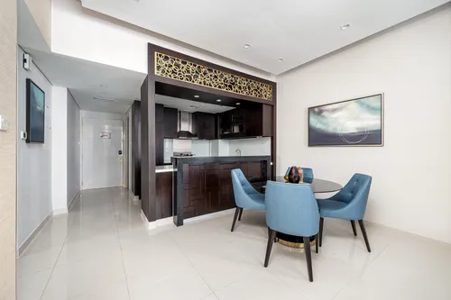 2 Bedrooms Apartment in Upper Crest