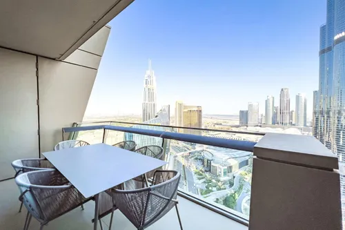 3 Bedrooms Apartment in Burj Vista Tower 1