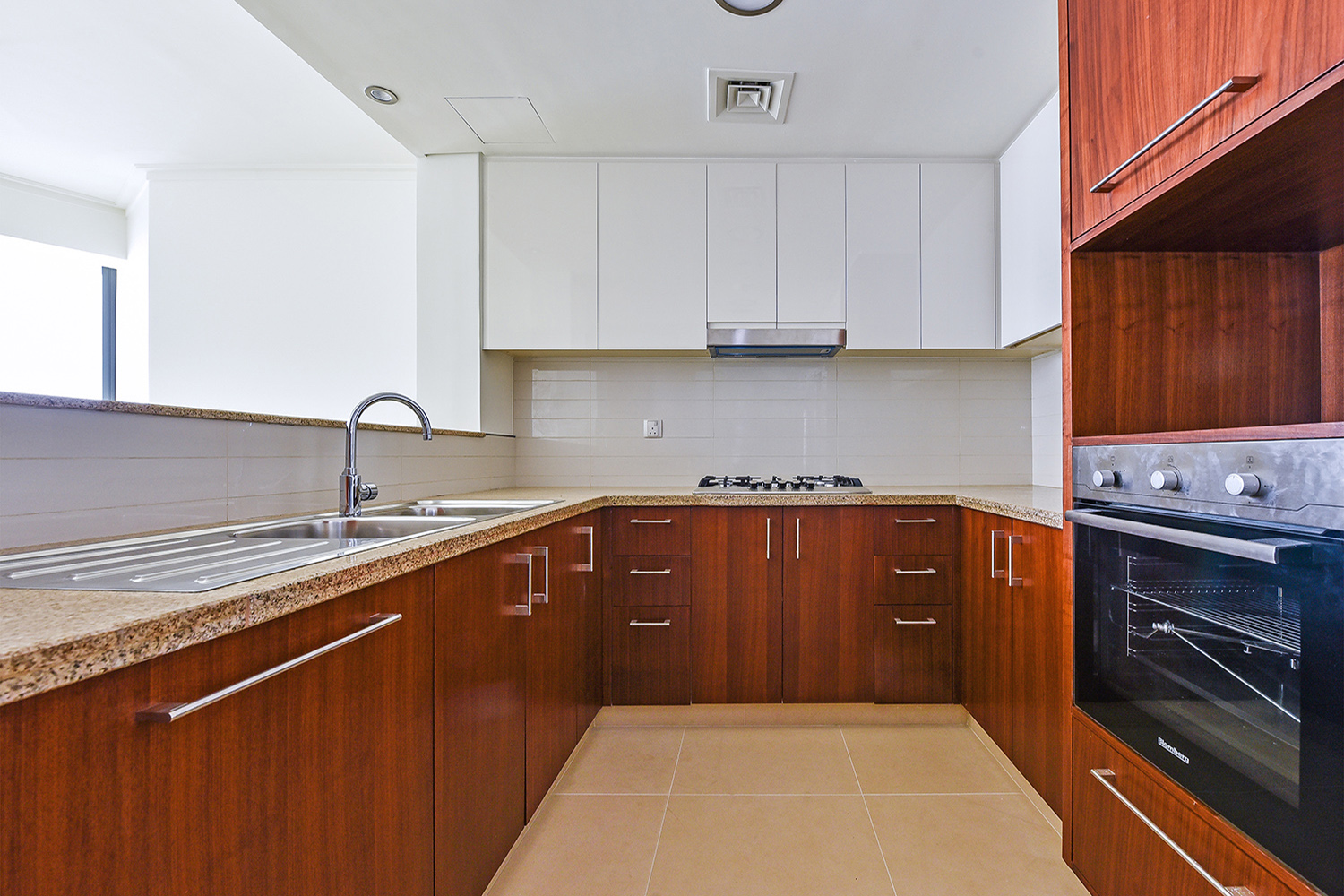 2 Bedrooms Apartment in Burj Vista Tower 1