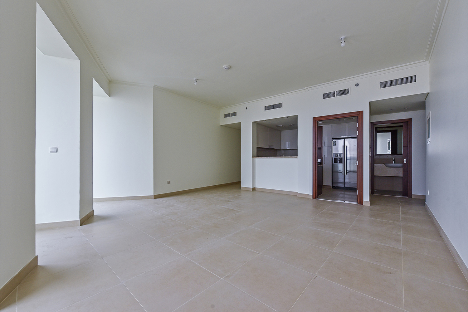 2 Bedrooms Apartment in Burj Vista Tower 1