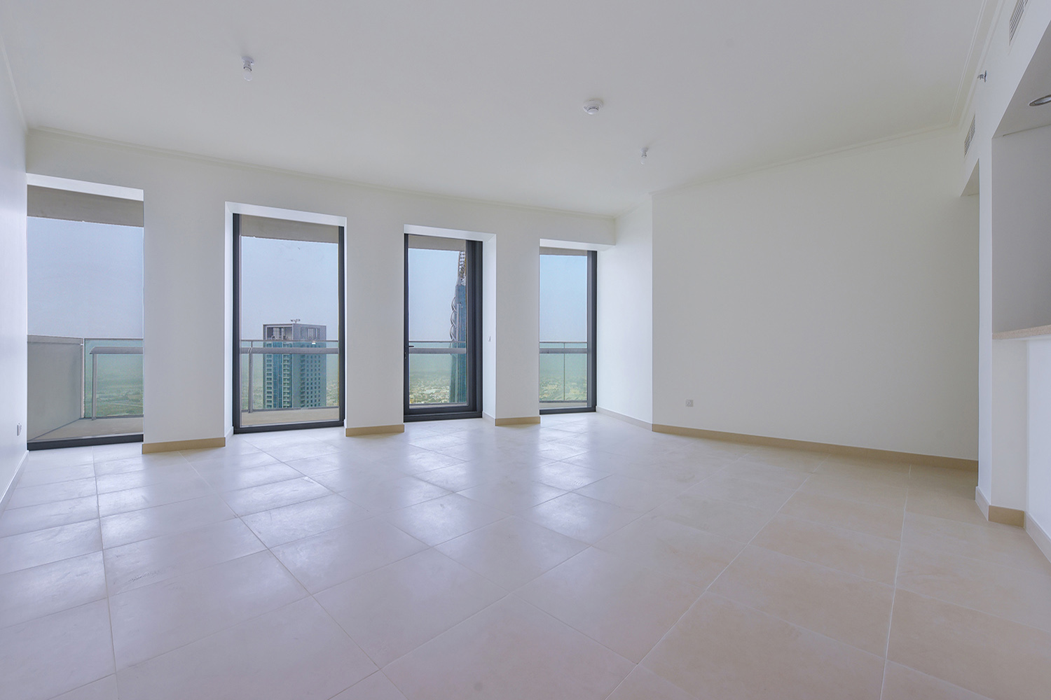 2 Bedrooms Apartment in Burj Vista Tower 1