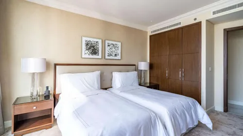 4 Bedrooms Apartment in The Address Residence Fountain Views 1