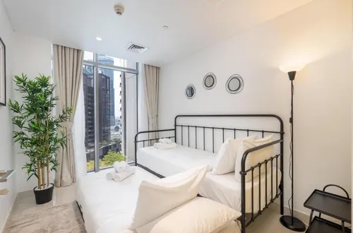 1 Bedroom Apartment in Boulevard Crescent 2