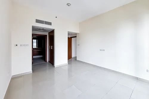 2 Bedrooms Apartment in Standpoint Tower 1
