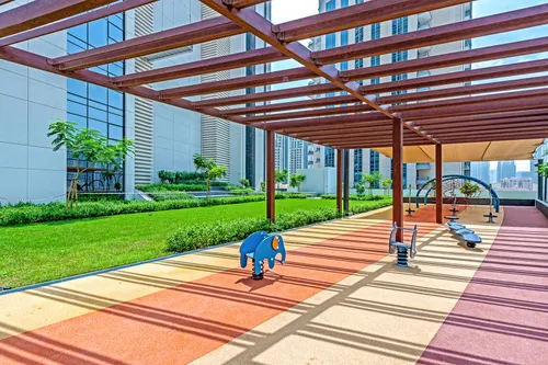 2 Bedrooms Apartment in Boulevard Crescent Tower 1