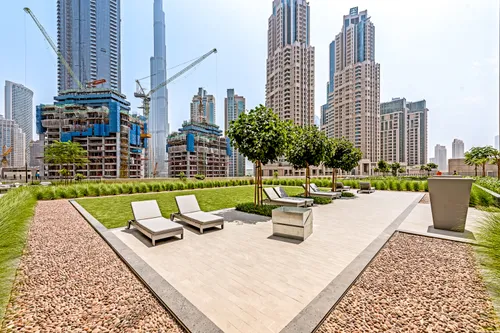 2 Bedrooms Apartment in Boulevard Crescent Tower 1