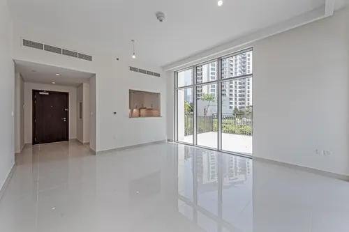 2 Bedrooms Apartment in Boulevard Crescent Tower 1