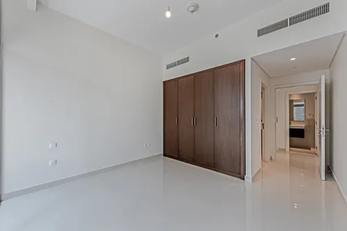 2 Bedrooms Apartment in Boulevard Crescent Tower 1