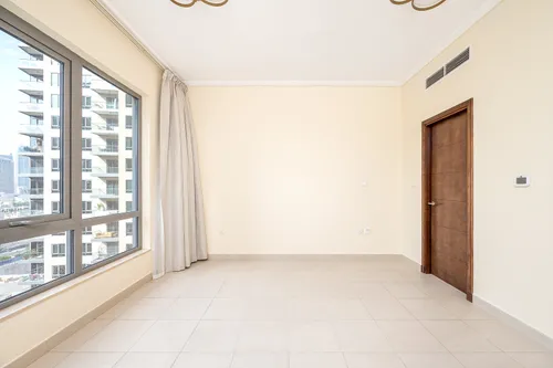 3 Bedrooms Apartment in South Ridge 5