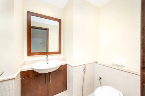 3 Bedrooms Apartment in South Ridge 5