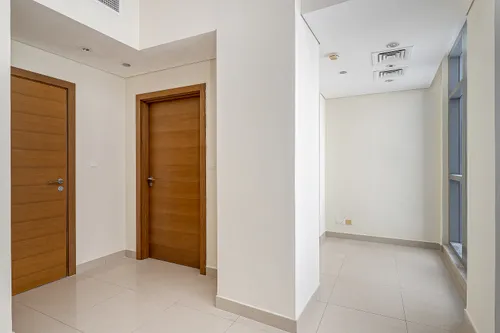 1 Bedroom Apartment in Claren Tower 2
