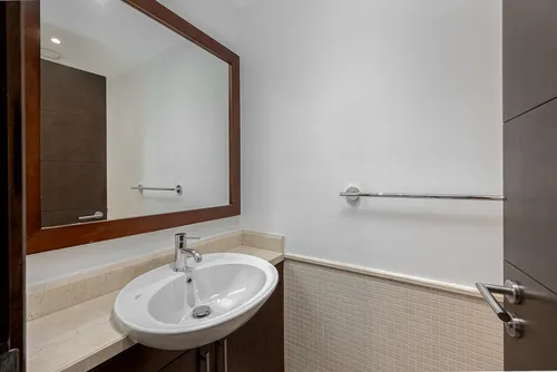1 Bedroom Apartment in South Ridge 3