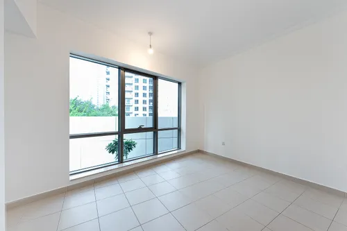 1 Bedroom Apartment in South Ridge 3