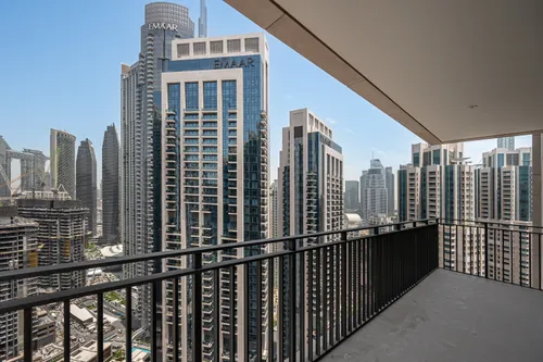 2 Bedrooms Apartment in Boulevard Crescent Tower 1