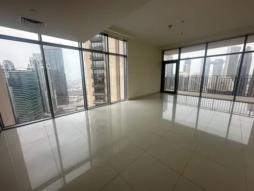 2 Bedrooms Apartment in Boulevard Crescent Tower 1