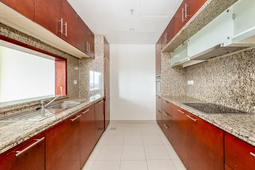 2 Bedrooms Apartment in South Ridge 1