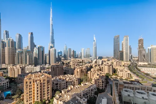 2 Bedrooms Apartment in Bellevue Tower 1