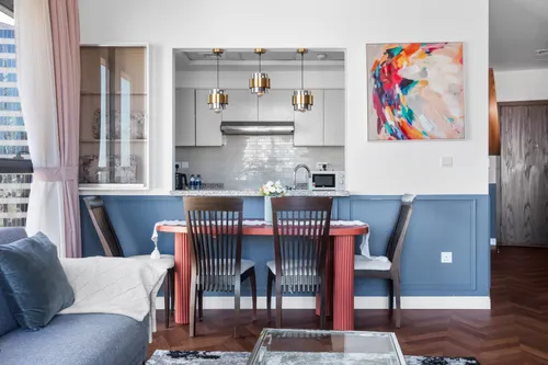 2 Bedrooms Apartment in Bellevue Tower 1